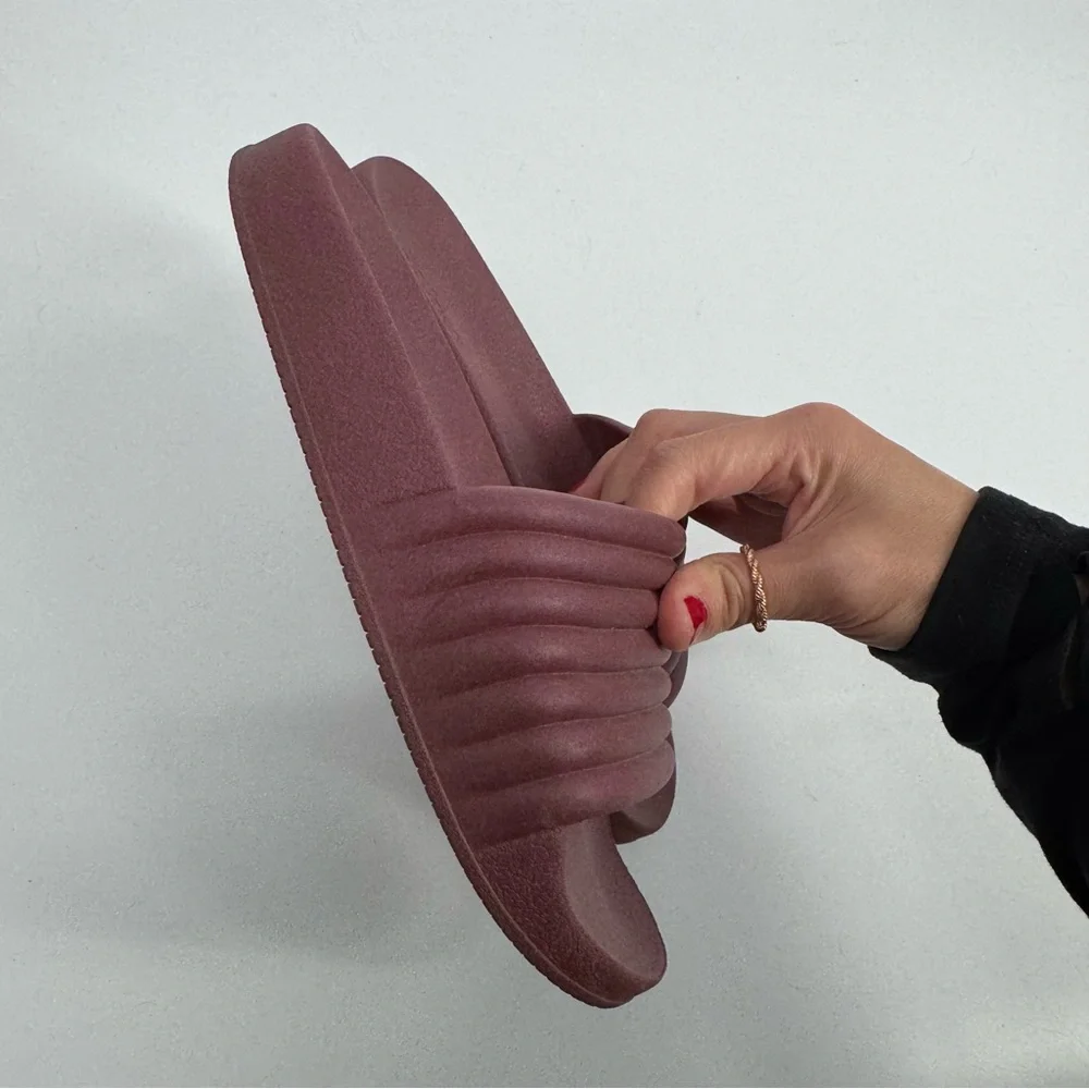 Girlfriend Collective Re Slide Sandal